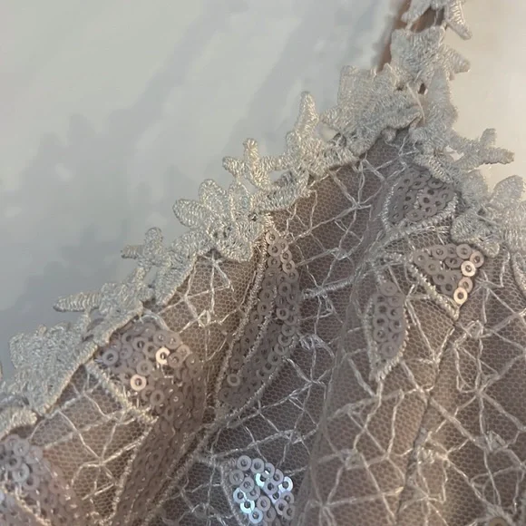 MARCHESA NOTTE Floral Sequin Gown Size 2 - Picture 11 of 11